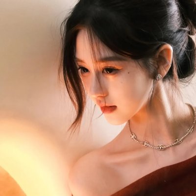 金发奇女
